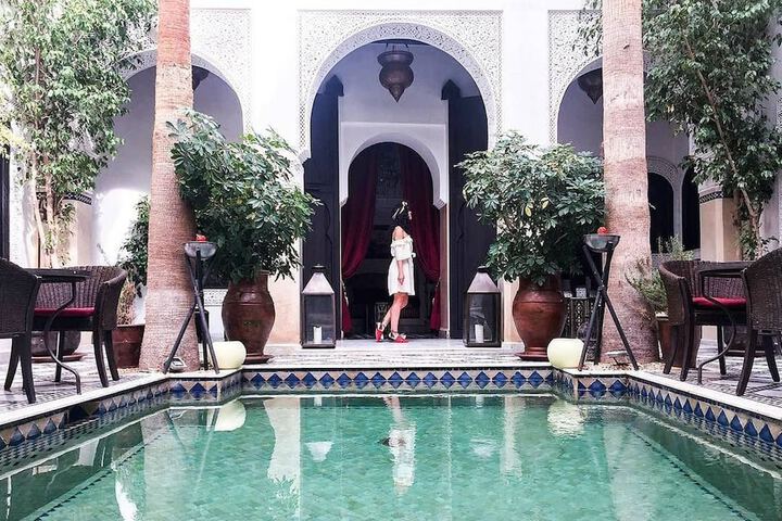 Pool Hotel