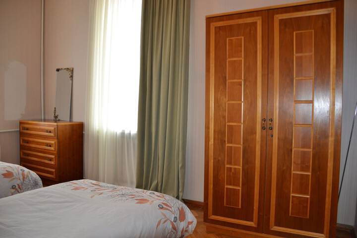 Room 14 of 28