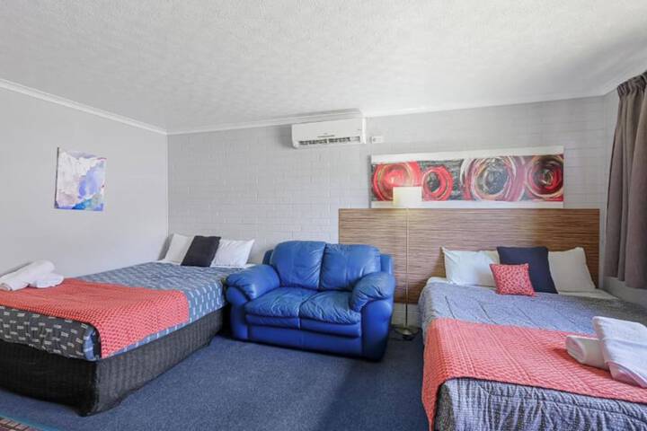 Room 3 of 26