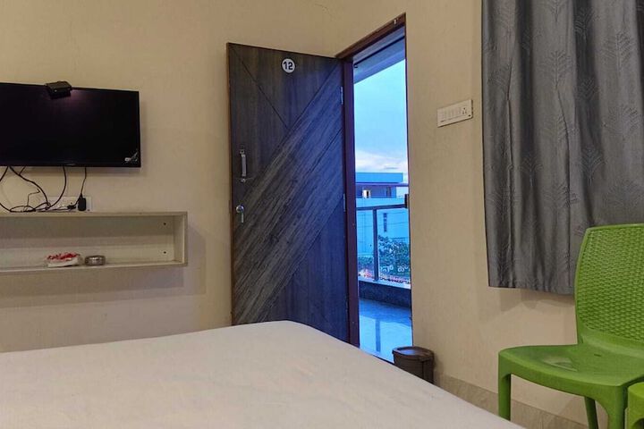 Room 15 of 58