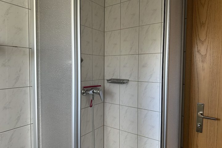 Room 70 of 85