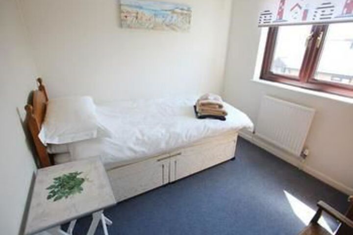 Room 28 of 128