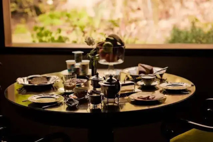 Dining 18 of 20