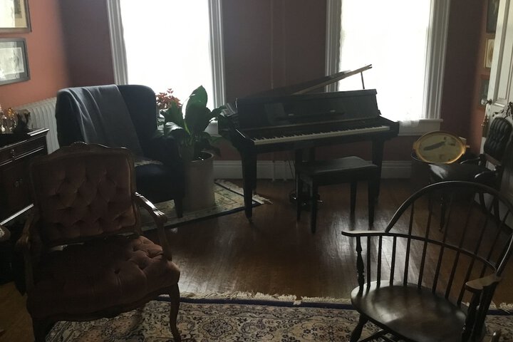 Room 26 of 47