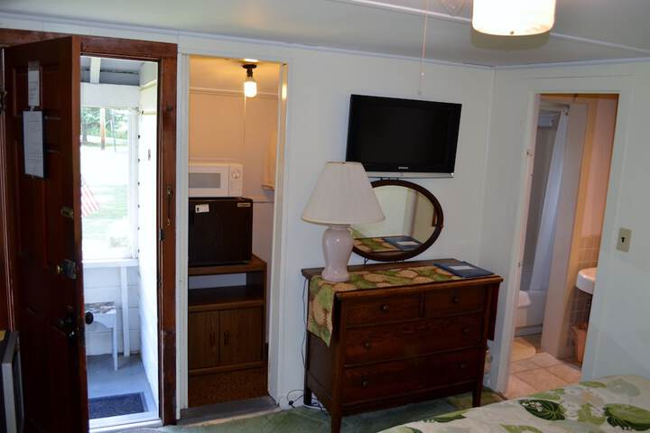 Room 38 of 61