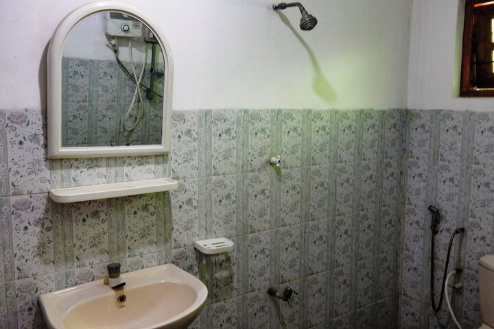 Room 9 of 39