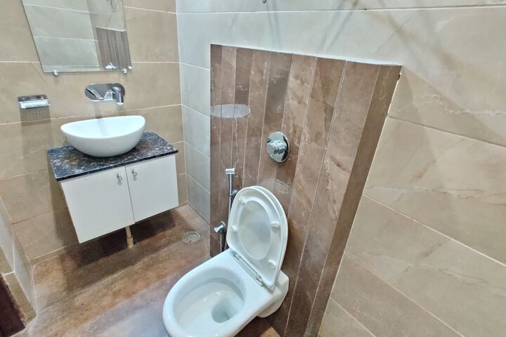 Room 20 of 32