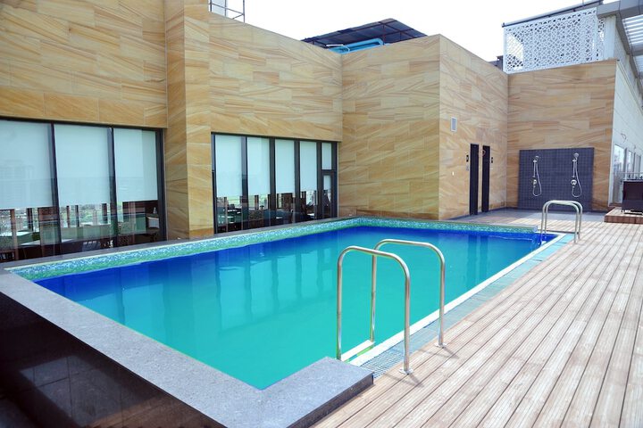 Pool 54 of 118