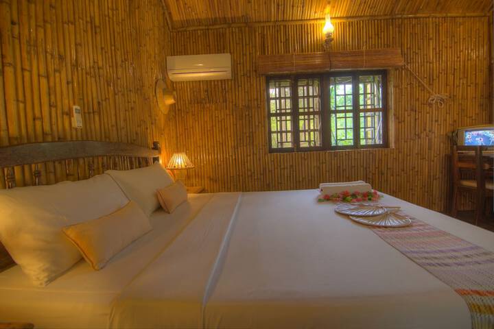 Room 13 of 86