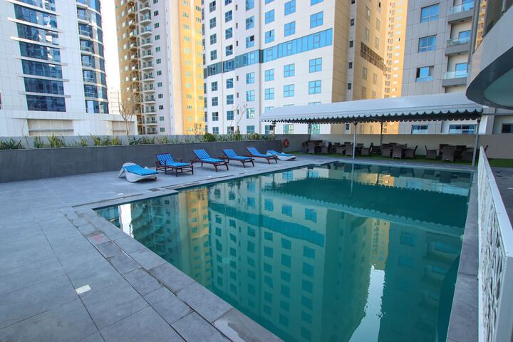 Pool 42 of 71