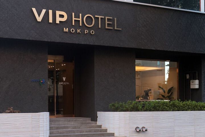 Hotel 83 of 84