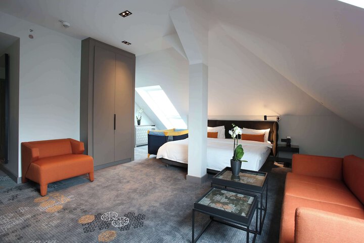 Room 29 of 79