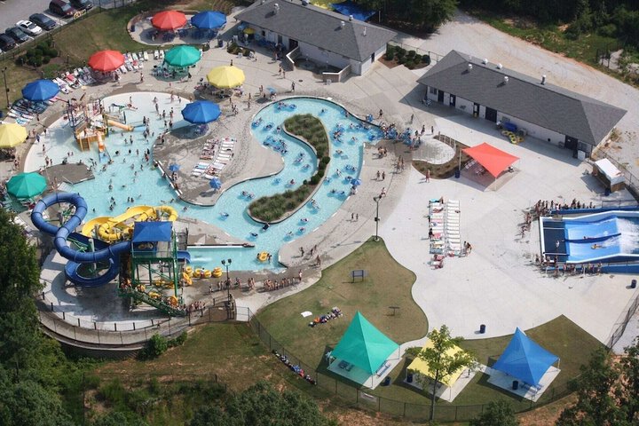 Hotel Pool
