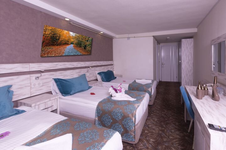 Room 5 of 15