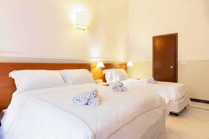 Room 2 of 18
