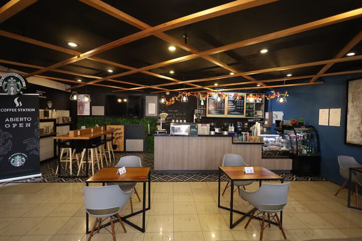 Breakfast/Coffee Service 112 of 138