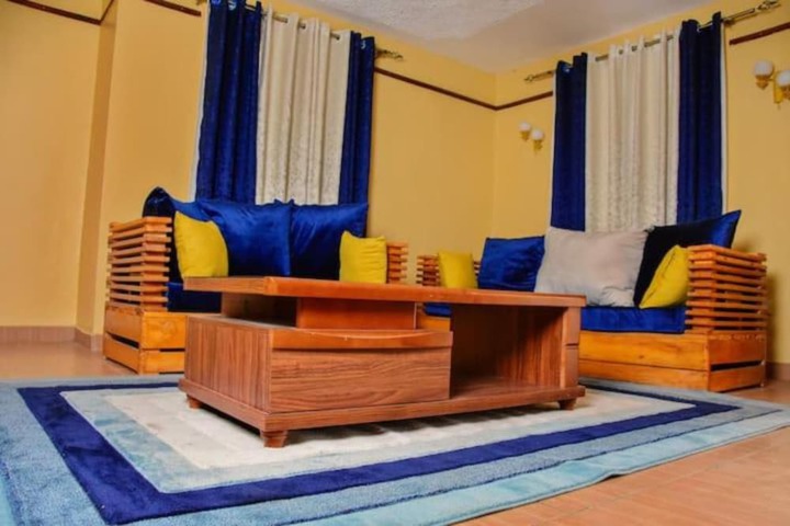 Room 10 of 25