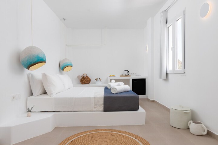 Room 13 of 40