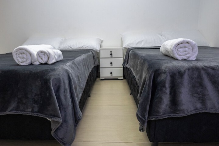 Room 32 of 72