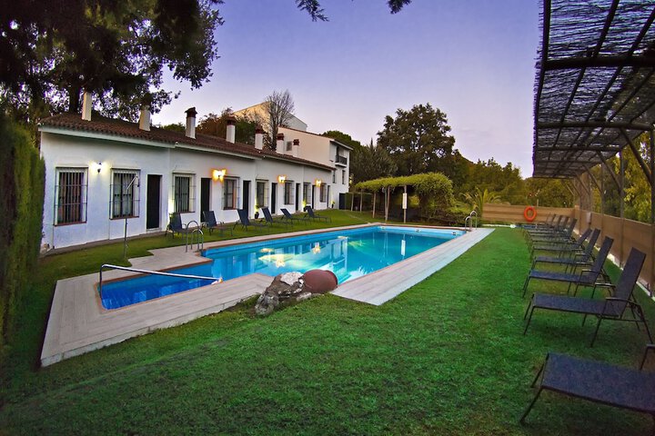 Pool Hotel