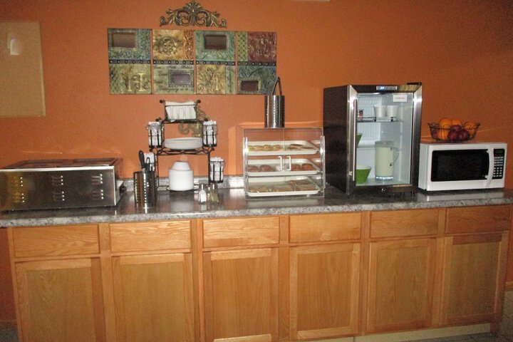 Breakfast/Coffee Service 13 of 17