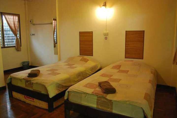 Room 26 of 75