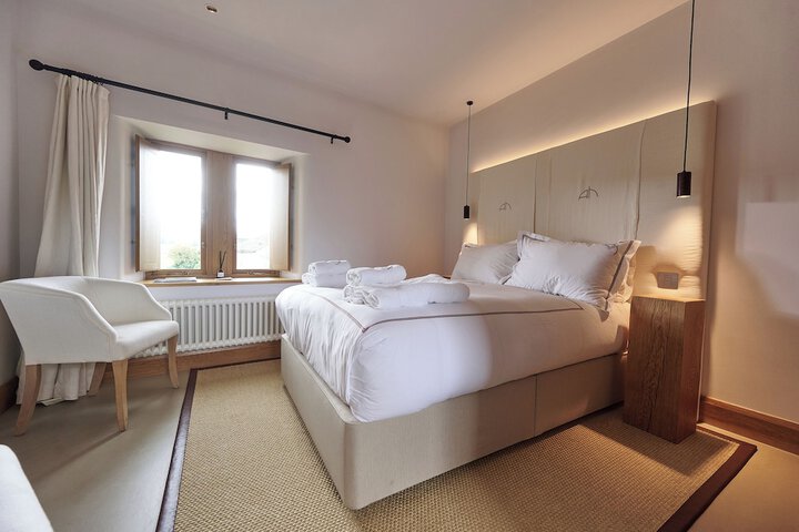 Room 4 of 44