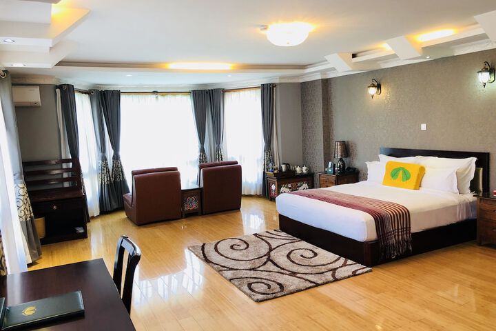 Room 5 of 52