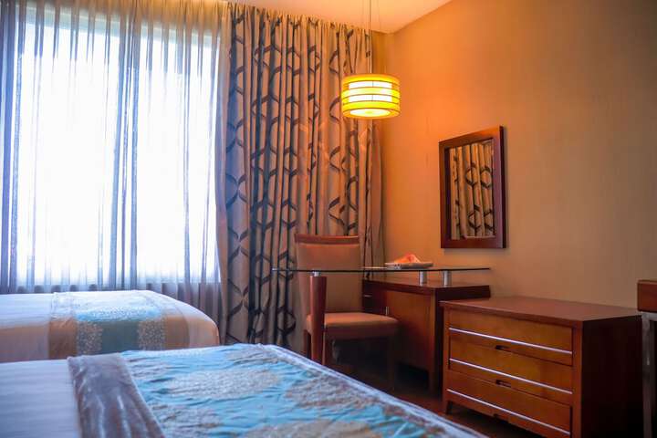 Room 13 of 52
