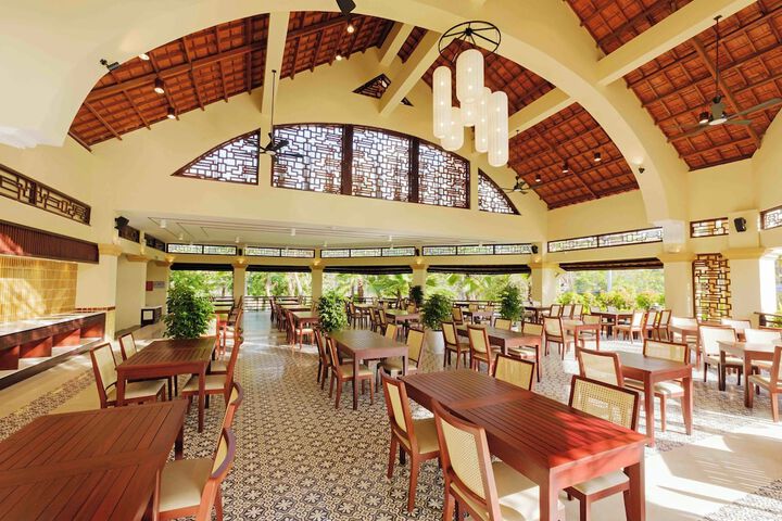 Dining 97 of 139