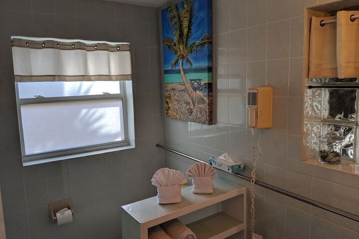 Room 20 of 69