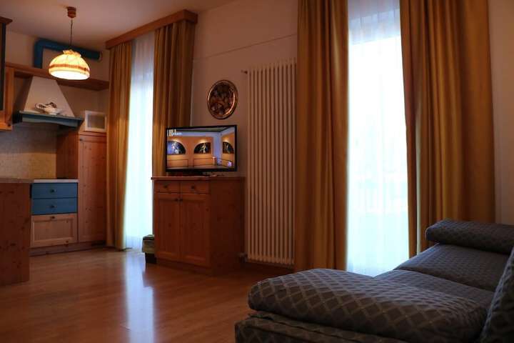 Room 17 of 54