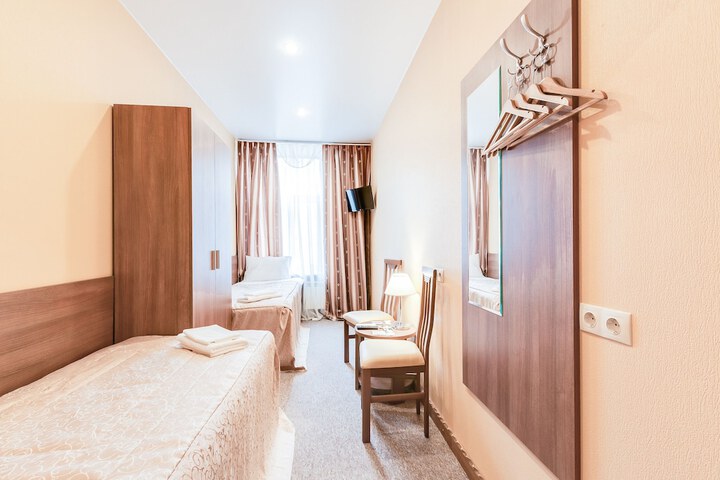 Room 7 of 126