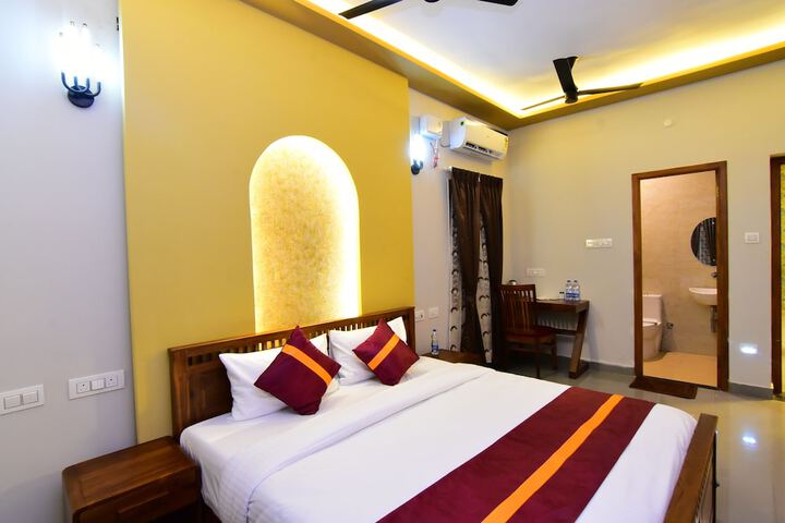Room 12 of 26