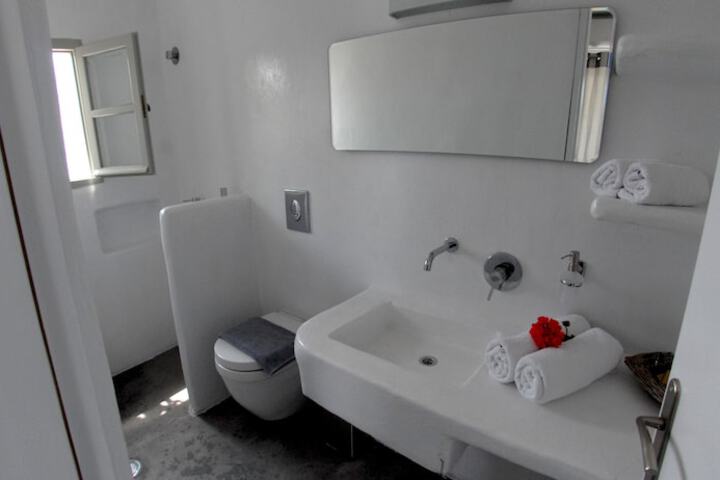 Room 70 of 112
