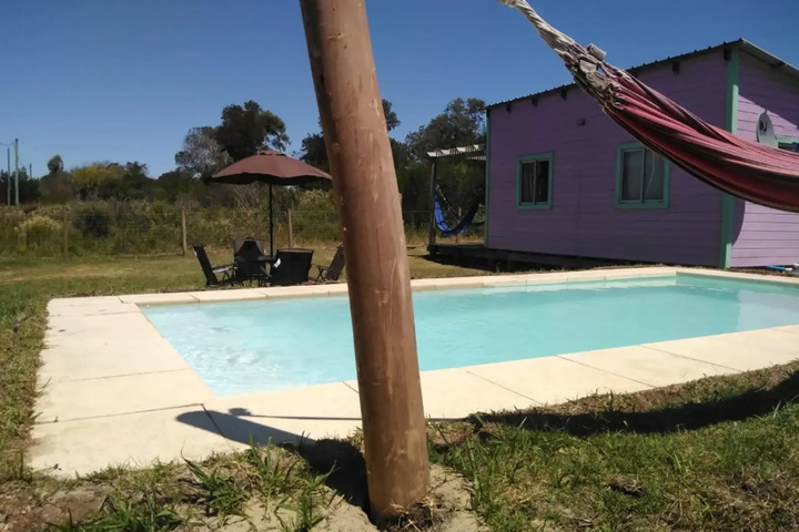 Pool 10 of 18