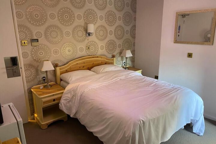 Room 46 of 79