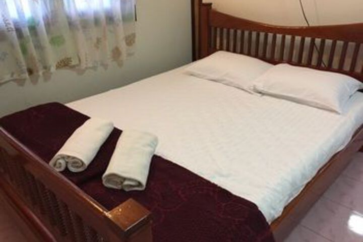 Room 16 of 27
