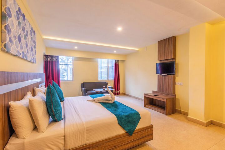 Room 8 of 19