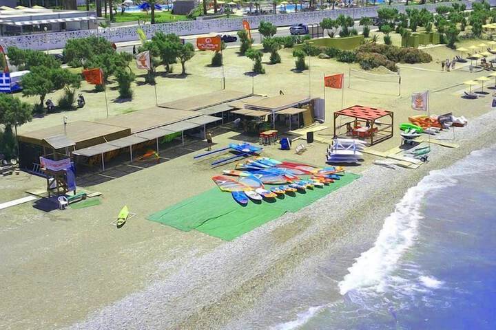 Beach 76 of 100