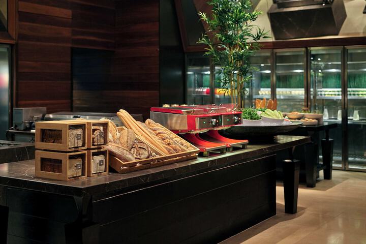 Breakfast buffet