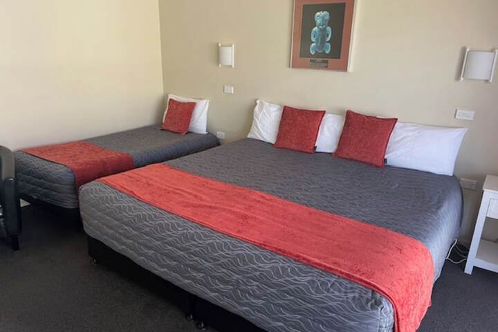 Room 12 of 49