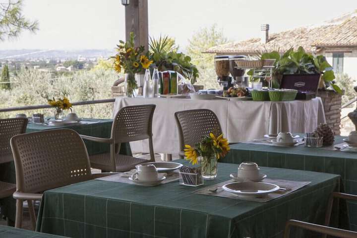 Breakfast/Coffee Service 44 of 61