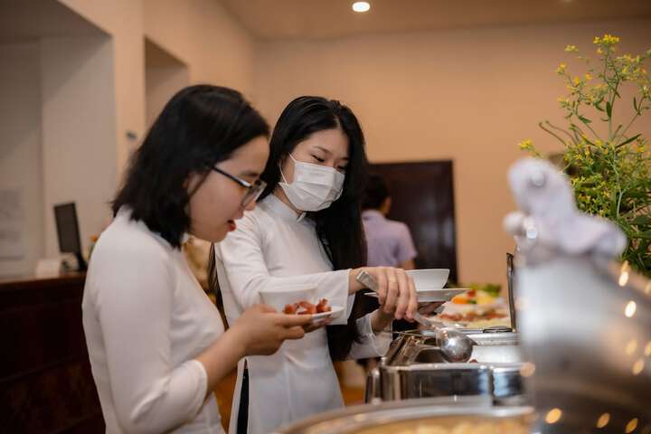 Dining 125 of 194