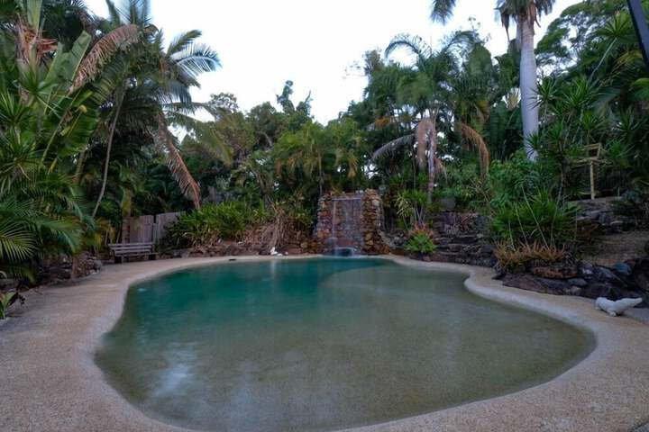 Pool 15 of 25