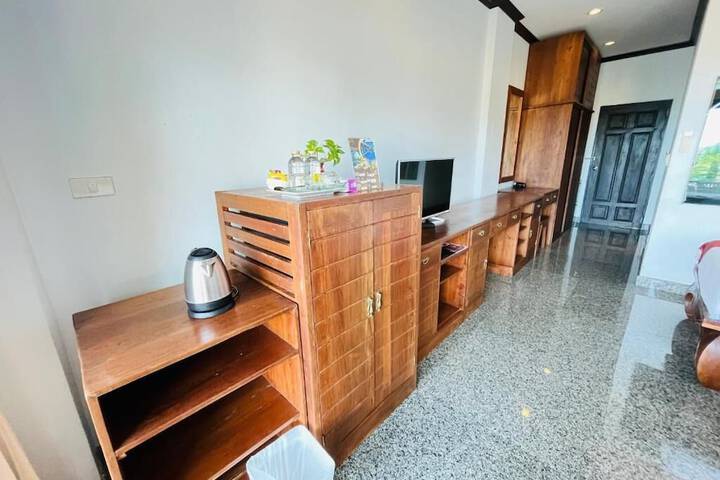 Room 19 of 66