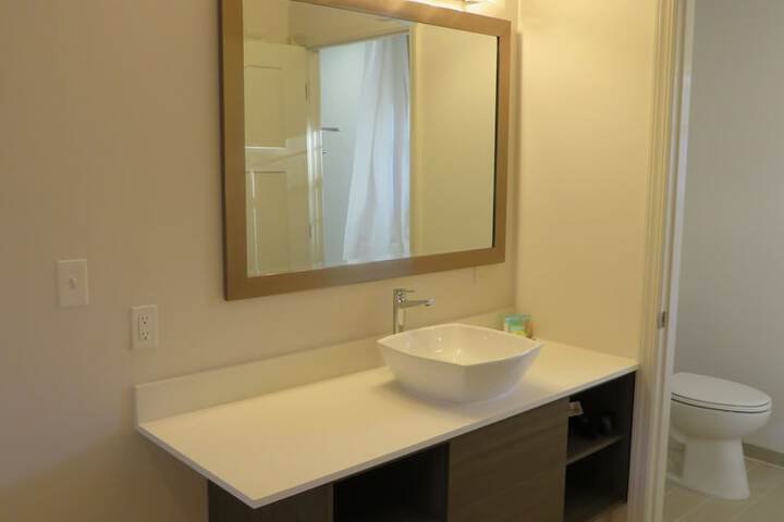 Room 9 of 22