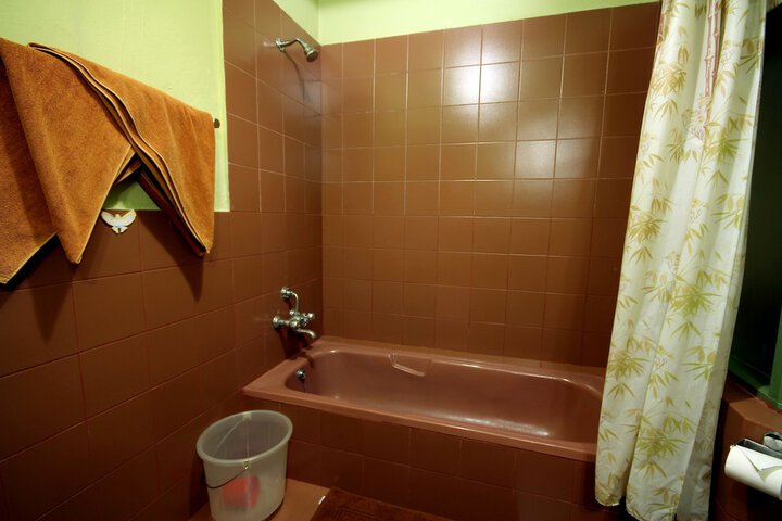 Room 6 of 24