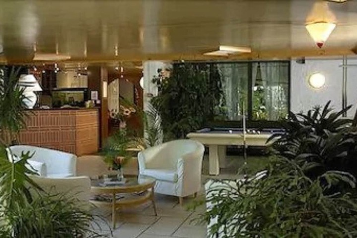 Hotel Interior 3 of 29