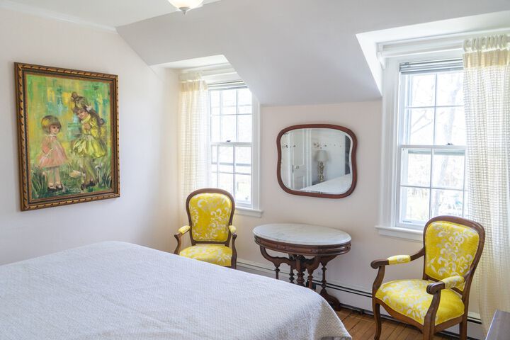 Room 18 of 19